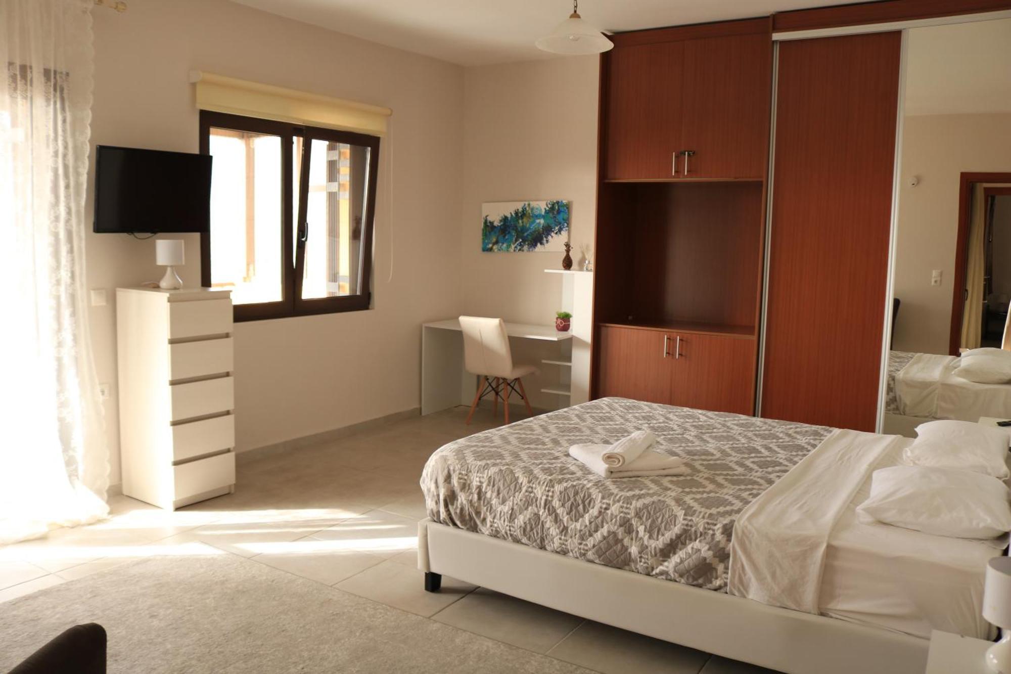 Apartament Grosses Haus Mit Traumhaftem Ausblick Georgioupoli Zewnętrze zdjęcie